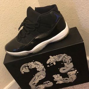 Air Jordan 11 “Space Jam”
